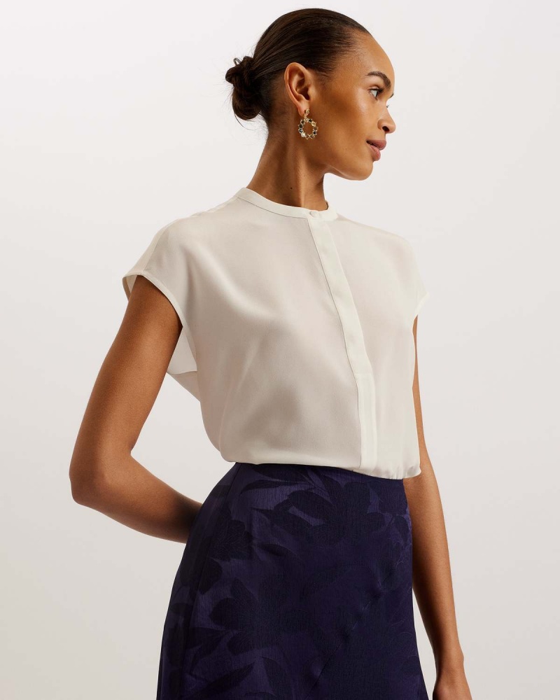 Ted Baker MIYOKOE Extended Shoulder Prosty Fit Top Ivory | 62XYUIRSK